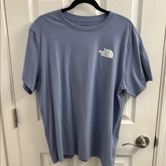 Women's THE NORTH FACE Blue Short Sleeve T-Shirt NWOT Size XL - Picture 2 of 9